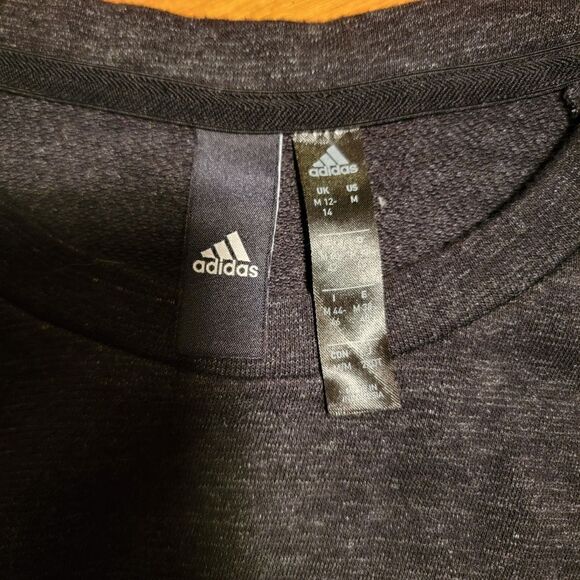 Adidas Heathered Striped Sleeve Crop Top Size medium - Picture 5 of 5